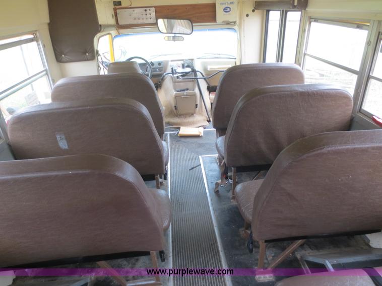 image for item D2110 1997 GMC Savana G3500 school bus