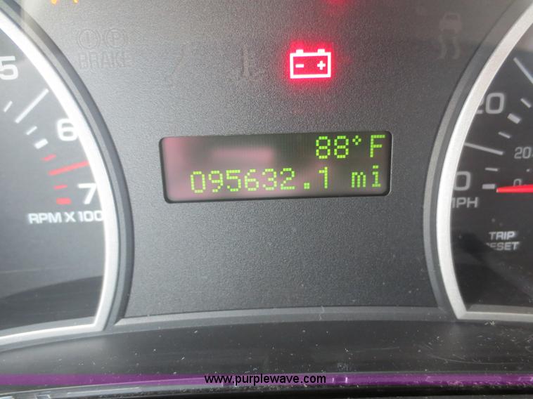 image for item D2111 2006 Ford Explorer XLS SUV