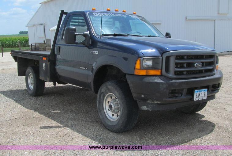 image for item E4927 2001 Ford F350 Super Duty XL flatbed truck