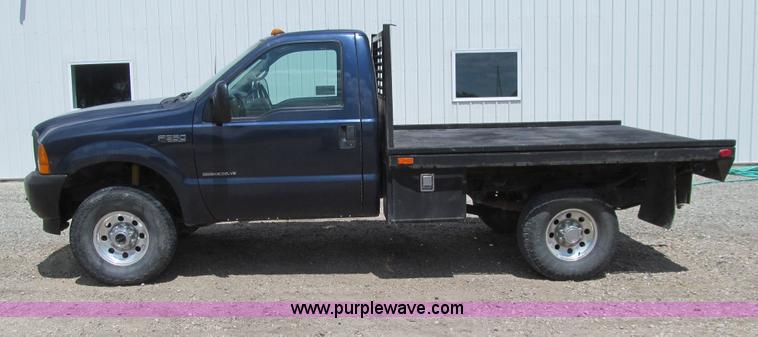 image for item E4927 2001 Ford F350 Super Duty XL flatbed truck