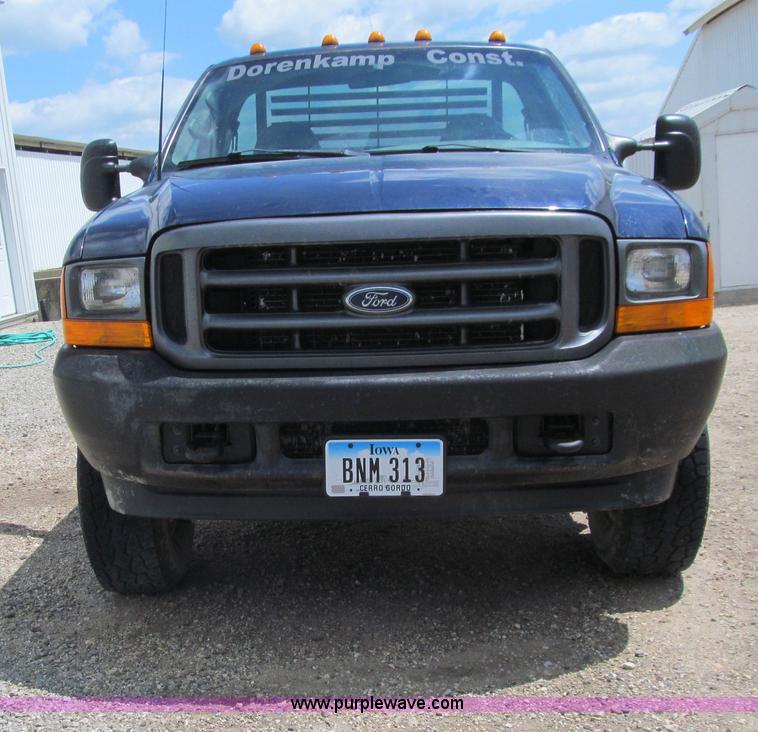 image for item E4927 2001 Ford F350 Super Duty XL flatbed truck