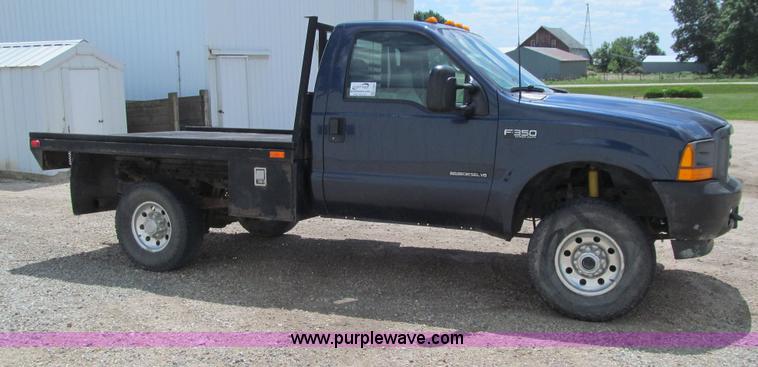 image for item E4927 2001 Ford F350 Super Duty XL flatbed truck