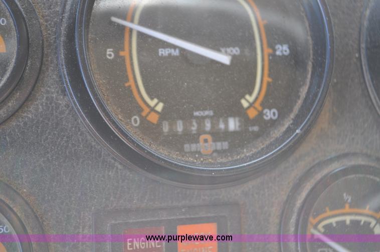 image for item F2051 1998 Oshkosh PA-2346 snow plow spreader truck