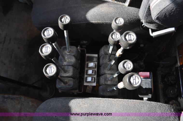 image for item F2051 1998 Oshkosh PA-2346 snow plow spreader truck