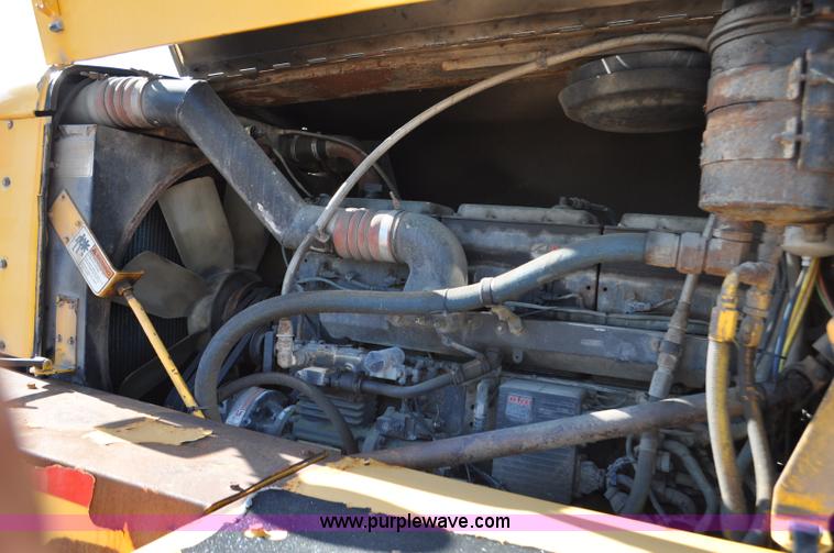 image for item F2051 1998 Oshkosh PA-2346 snow plow spreader truck