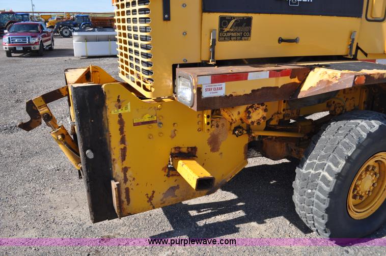 image for item F2051 1998 Oshkosh PA-2346 snow plow spreader truck