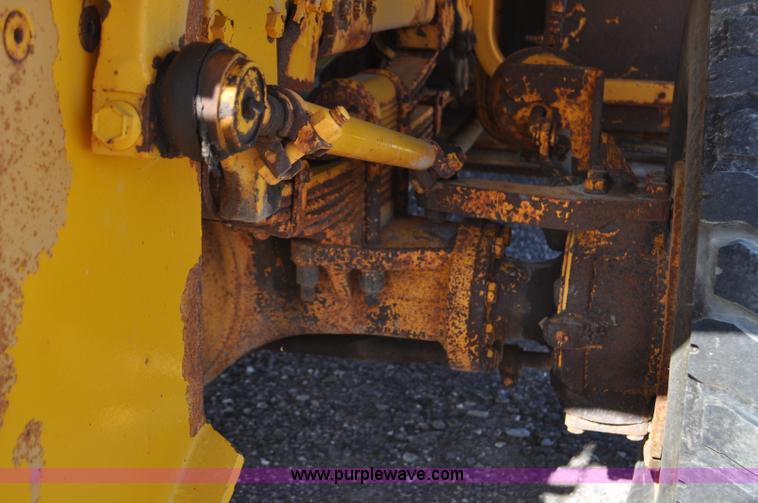 image for item F2051 1998 Oshkosh PA-2346 snow plow spreader truck