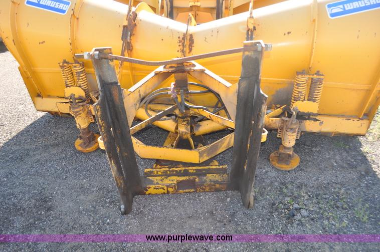 image for item F2051 1998 Oshkosh PA-2346 snow plow spreader truck