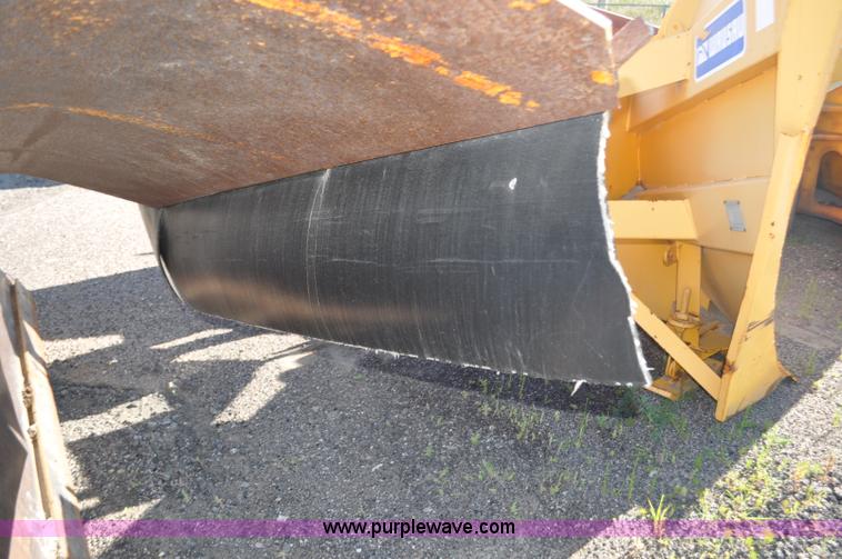 image for item F2051 1998 Oshkosh PA-2346 snow plow spreader truck