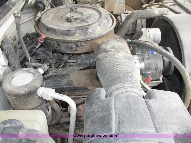 image for item F7449 1995 Chevrolet 2500 utility truck