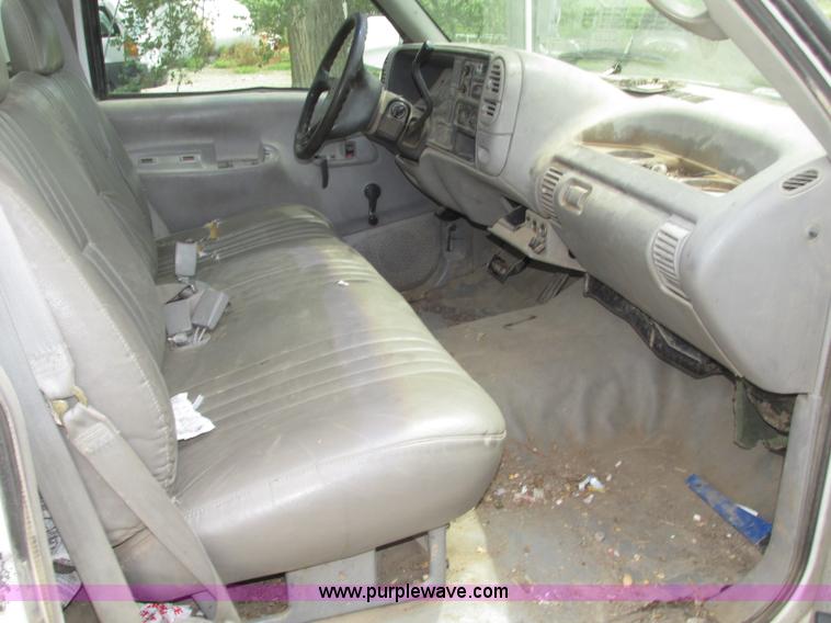 image for item F7449 1995 Chevrolet 2500 utility truck