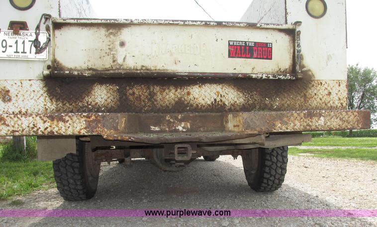 image for item F7449 1995 Chevrolet 2500 utility truck