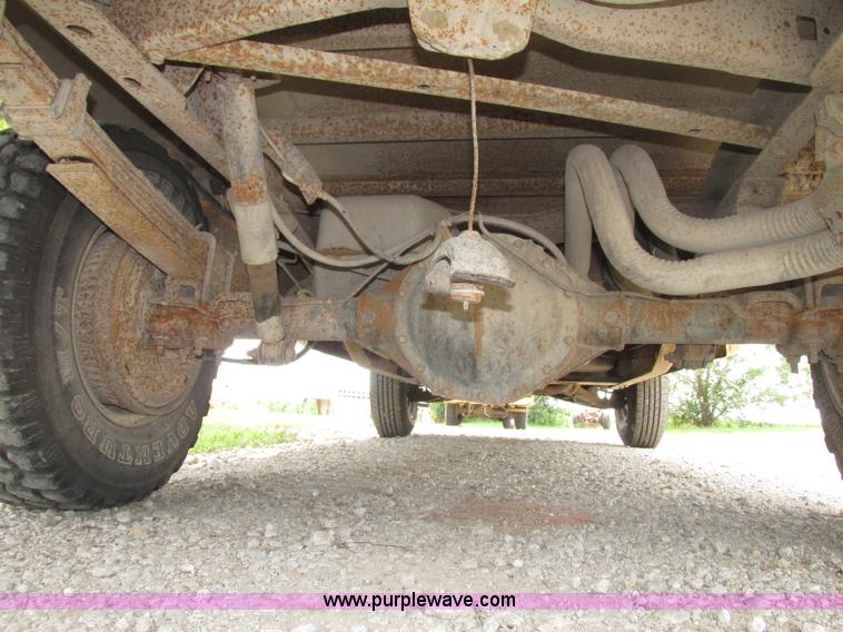 image for item F7449 1995 Chevrolet 2500 utility truck