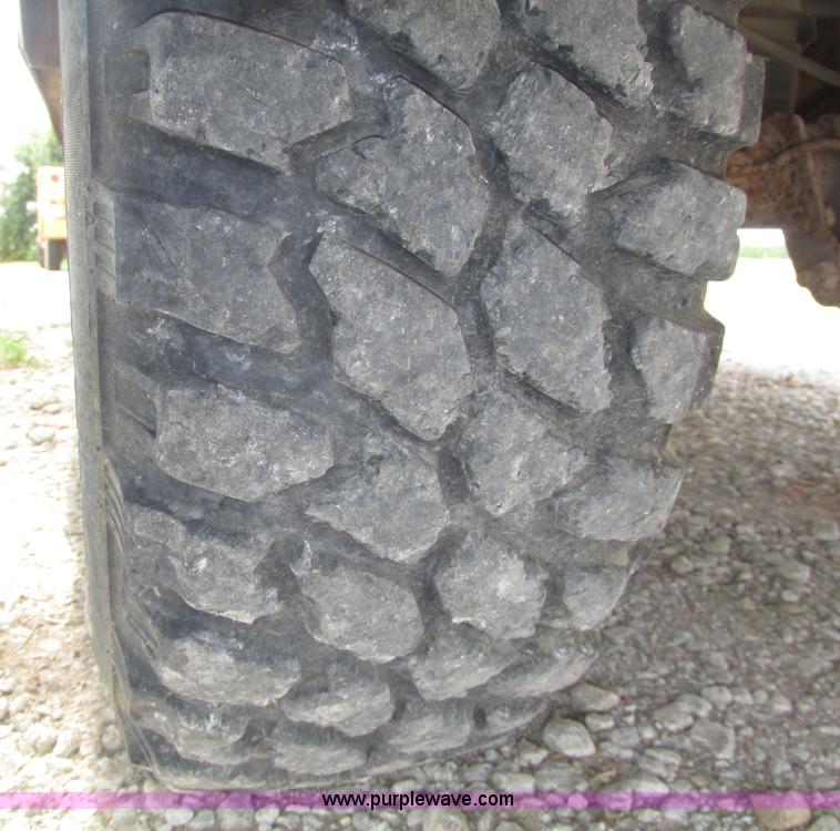 image for item F7449 1995 Chevrolet 2500 utility truck