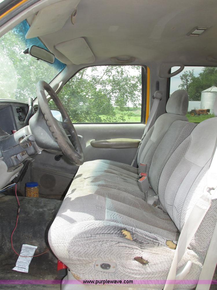 image for item F7450 1997 Chevrolet Cheyenne 3500 Crew Cab service truck