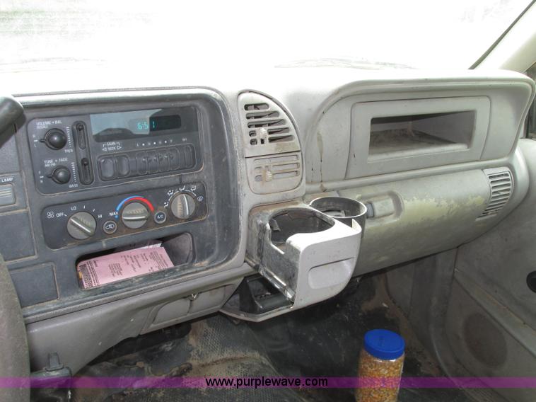 image for item F7450 1997 Chevrolet Cheyenne 3500 Crew Cab service truck