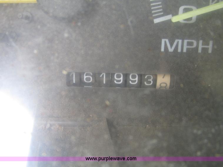 image for item F7450 1997 Chevrolet Cheyenne 3500 Crew Cab service truck