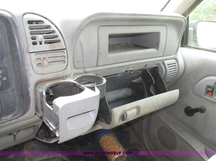 image for item F7450 1997 Chevrolet Cheyenne 3500 Crew Cab service truck