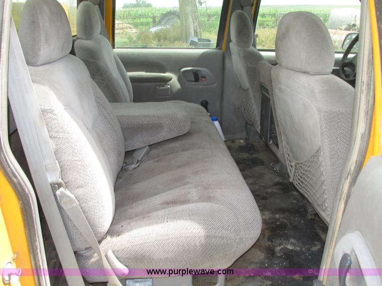 image for item F7450 1997 Chevrolet Cheyenne 3500 Crew Cab service truck