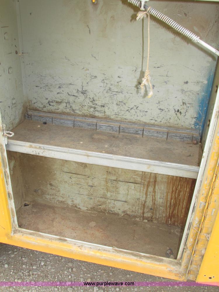 image for item F7450 1997 Chevrolet Cheyenne 3500 Crew Cab service truck