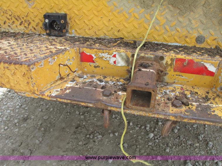 image for item F7450 1997 Chevrolet Cheyenne 3500 Crew Cab service truck