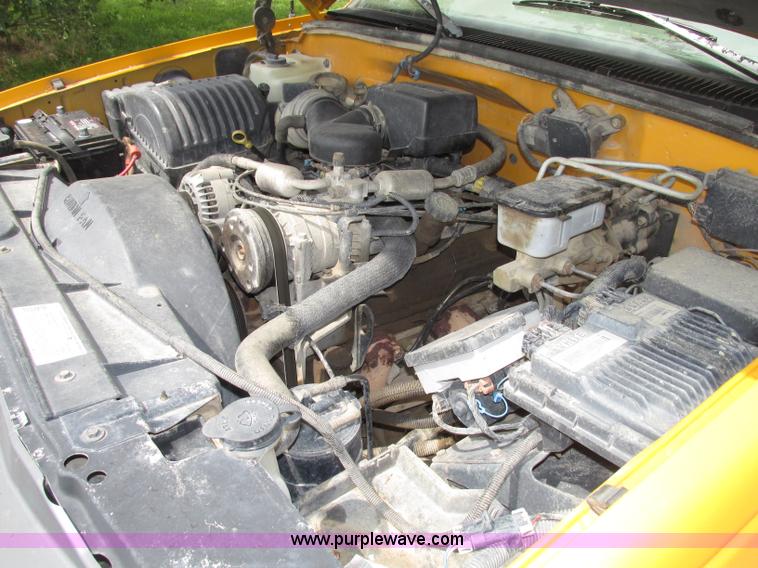 image for item F7450 1997 Chevrolet Cheyenne 3500 Crew Cab service truck