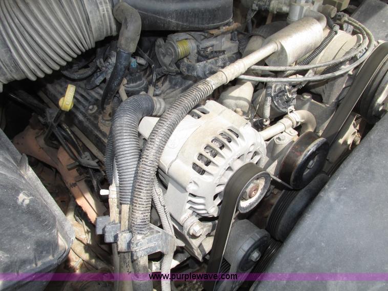 image for item F7450 1997 Chevrolet Cheyenne 3500 Crew Cab service truck