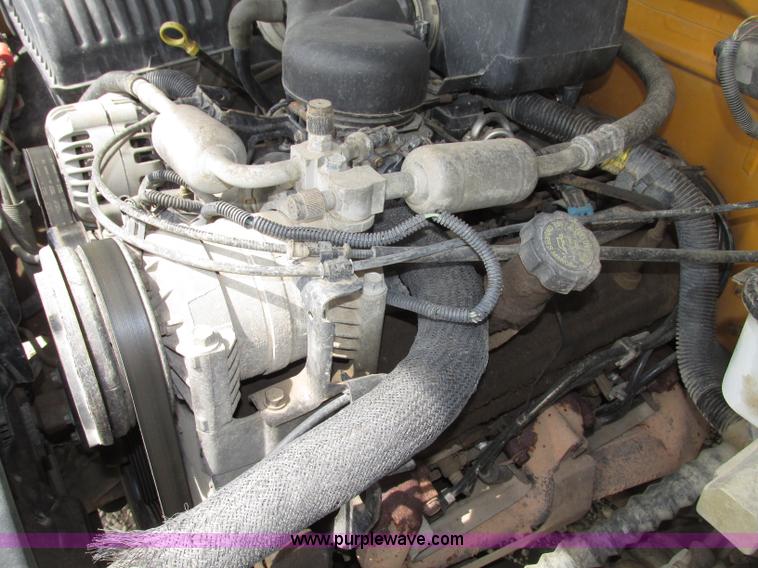 image for item F7450 1997 Chevrolet Cheyenne 3500 Crew Cab service truck