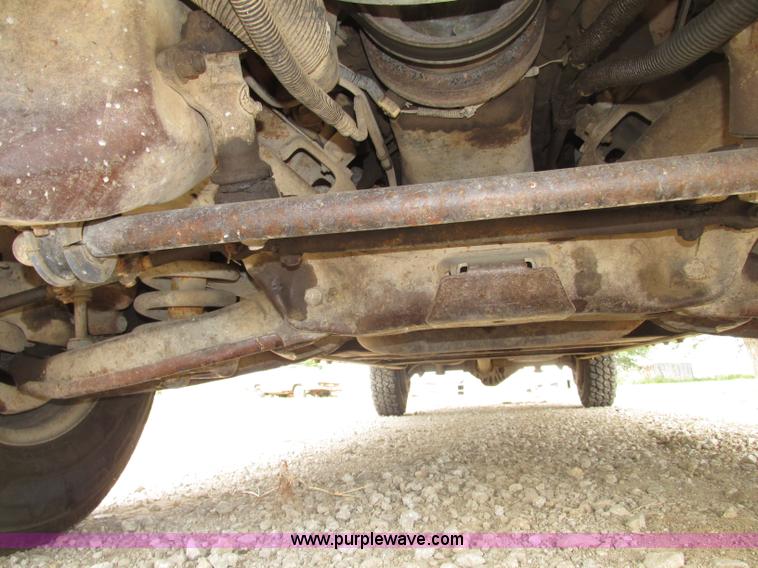 image for item F7450 1997 Chevrolet Cheyenne 3500 Crew Cab service truck