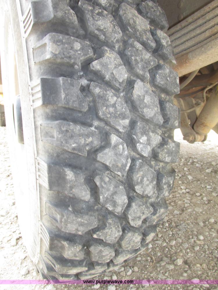 image for item F7450 1997 Chevrolet Cheyenne 3500 Crew Cab service truck