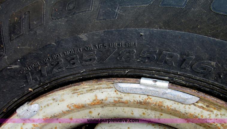 image for item F7450 1997 Chevrolet Cheyenne 3500 Crew Cab service truck