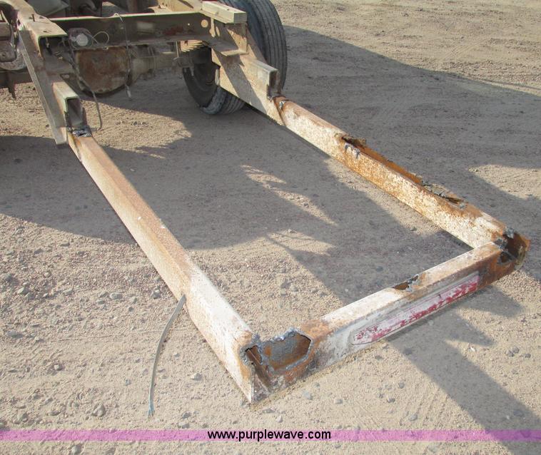 image for item F7460 1993 Ford F350 XL cab and chassis