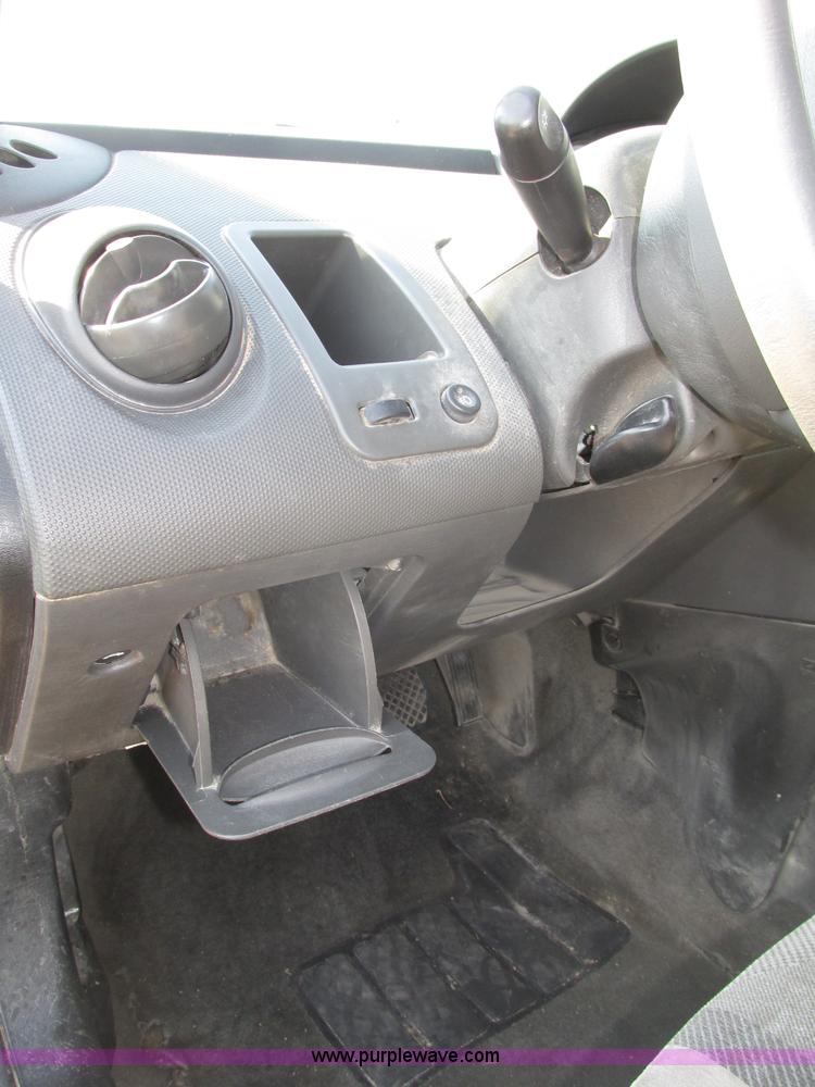 image for item F7461 2003 Saturn ION Quad Coupe 3
