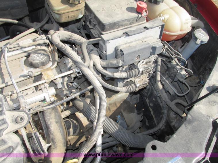 image for item F7461 2003 Saturn ION Quad Coupe 3