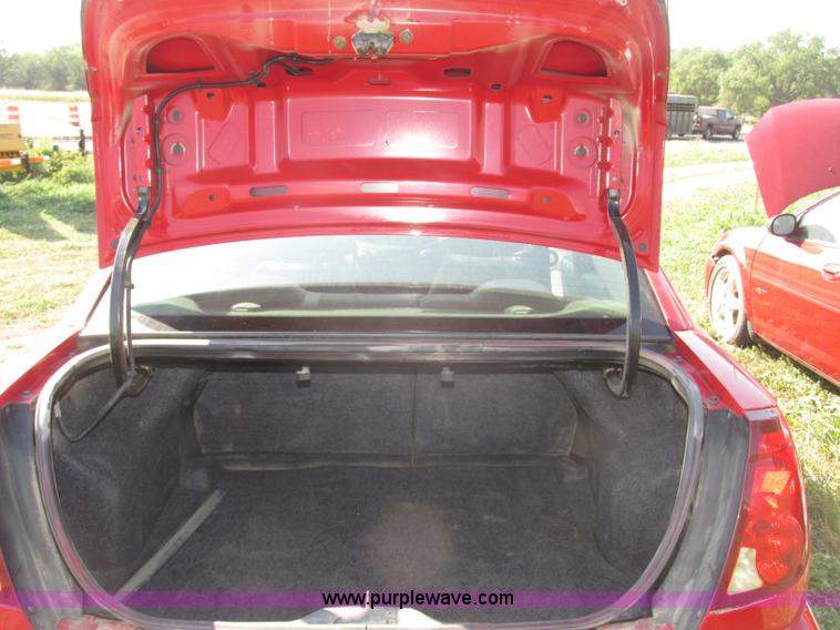 image for item F7461 2003 Saturn ION Quad Coupe 3