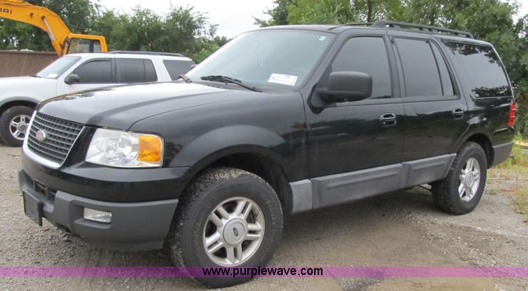 image for item F8806 2005 Ford Expedition XLT SUV
