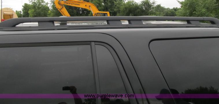 image for item F8806 2005 Ford Expedition XLT SUV