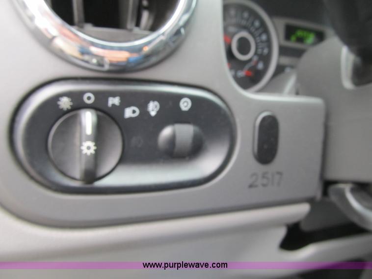image for item F8806 2005 Ford Expedition XLT SUV