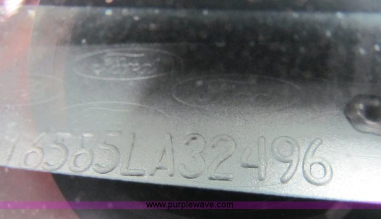 image for item F8806 2005 Ford Expedition XLT SUV