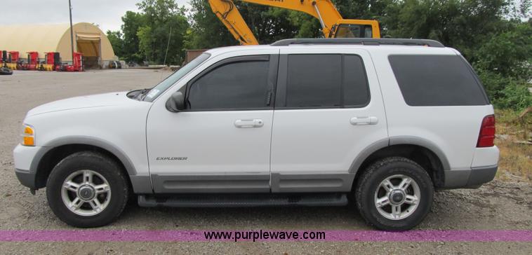 image for item F8807 2002 Ford Explorer XLT SUV