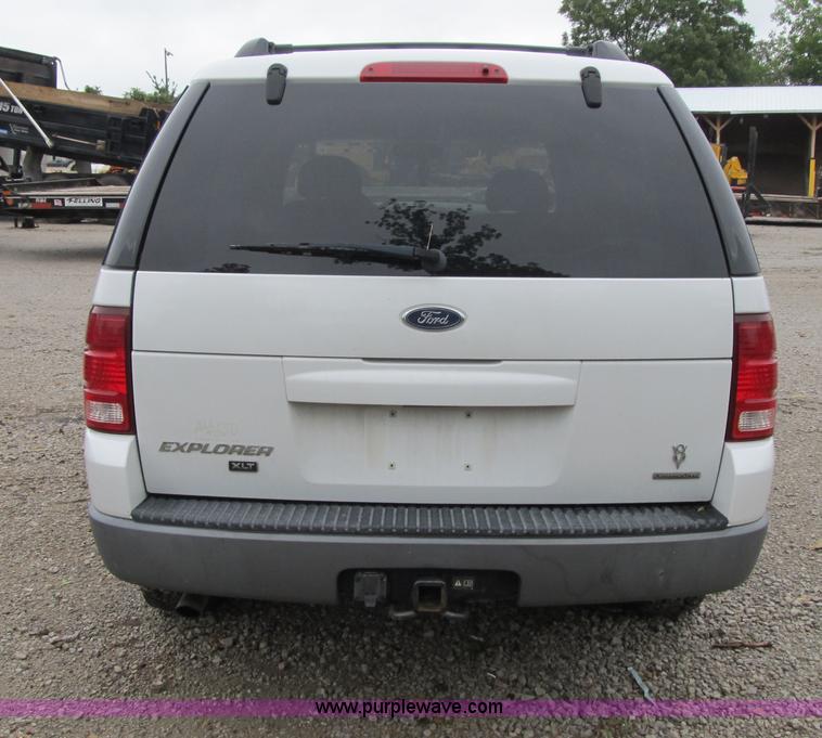 image for item F8807 2002 Ford Explorer XLT SUV