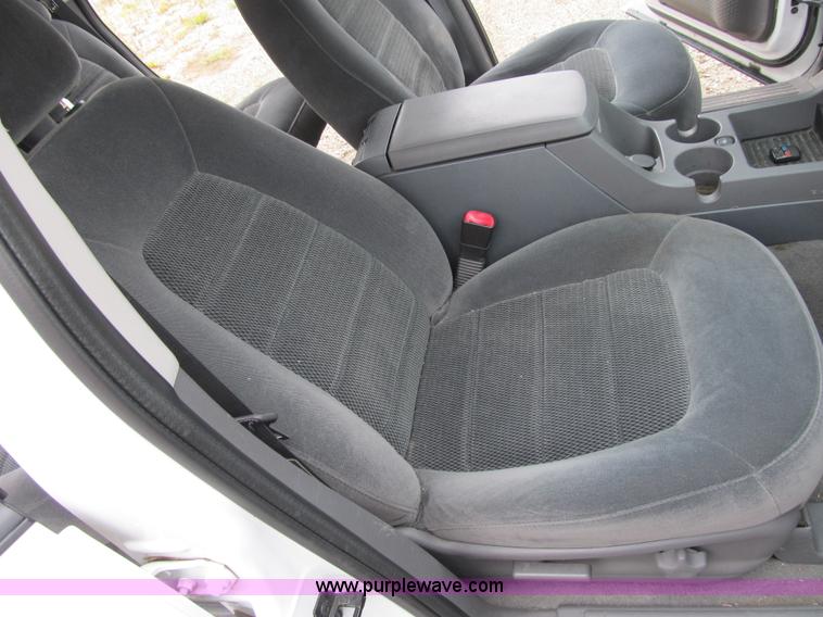 image for item F8807 2002 Ford Explorer XLT SUV