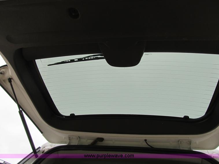 image for item F8807 2002 Ford Explorer XLT SUV