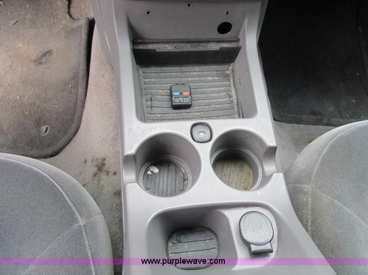 image for item F8807 2002 Ford Explorer XLT SUV