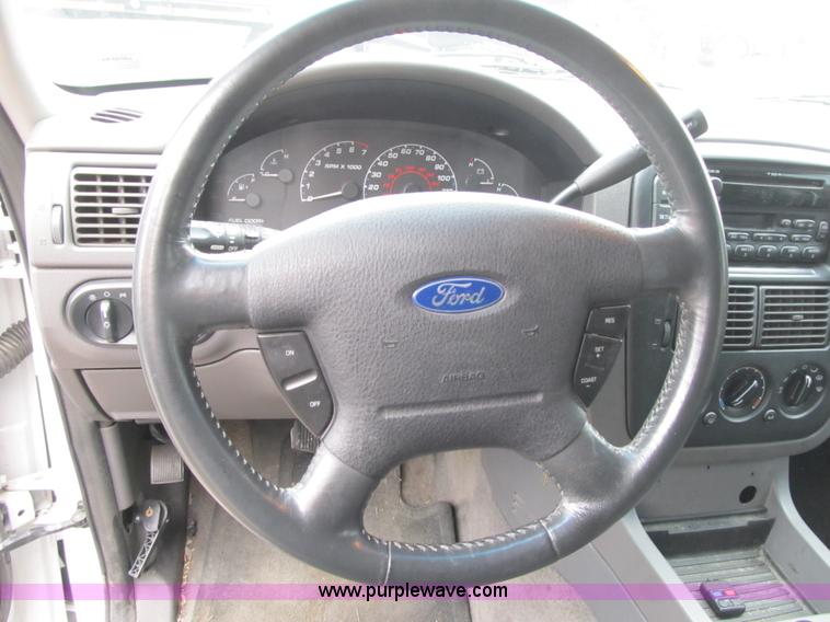 image for item F8807 2002 Ford Explorer XLT SUV
