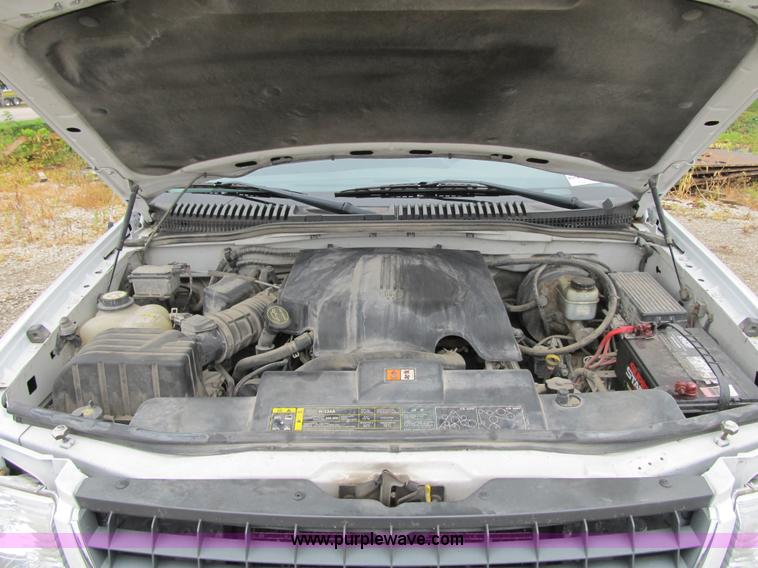 image for item F8807 2002 Ford Explorer XLT SUV