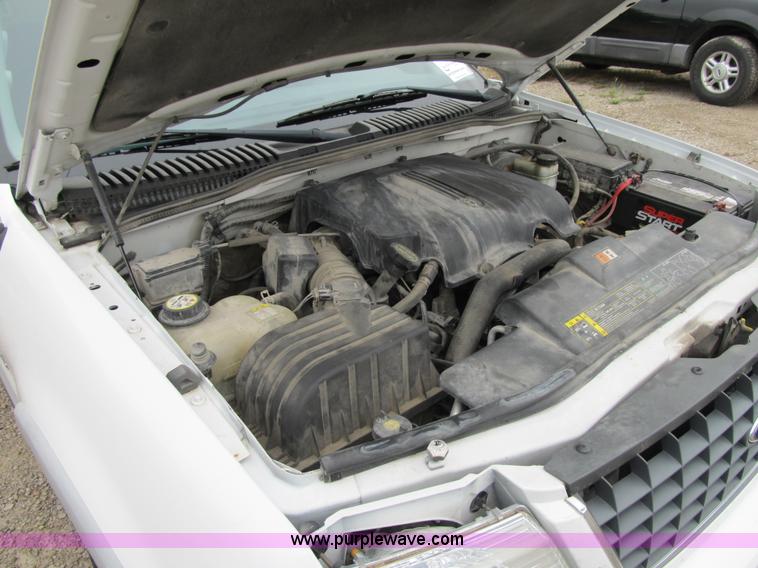 image for item F8807 2002 Ford Explorer XLT SUV