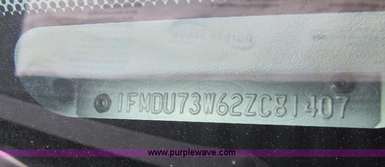 image for item F8807 2002 Ford Explorer XLT SUV