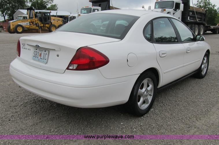 image for item F8808 2001 Ford Taurus SES