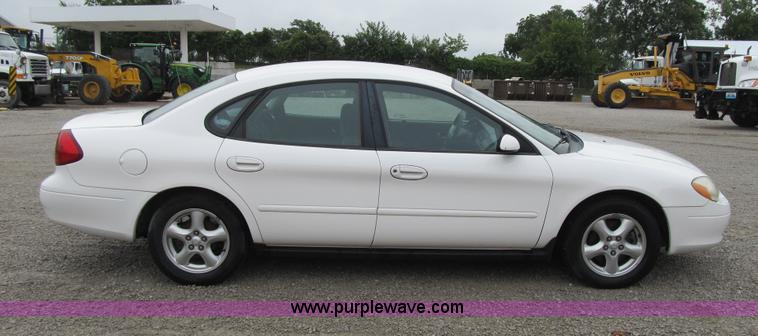 image for item F8808 2001 Ford Taurus SES
